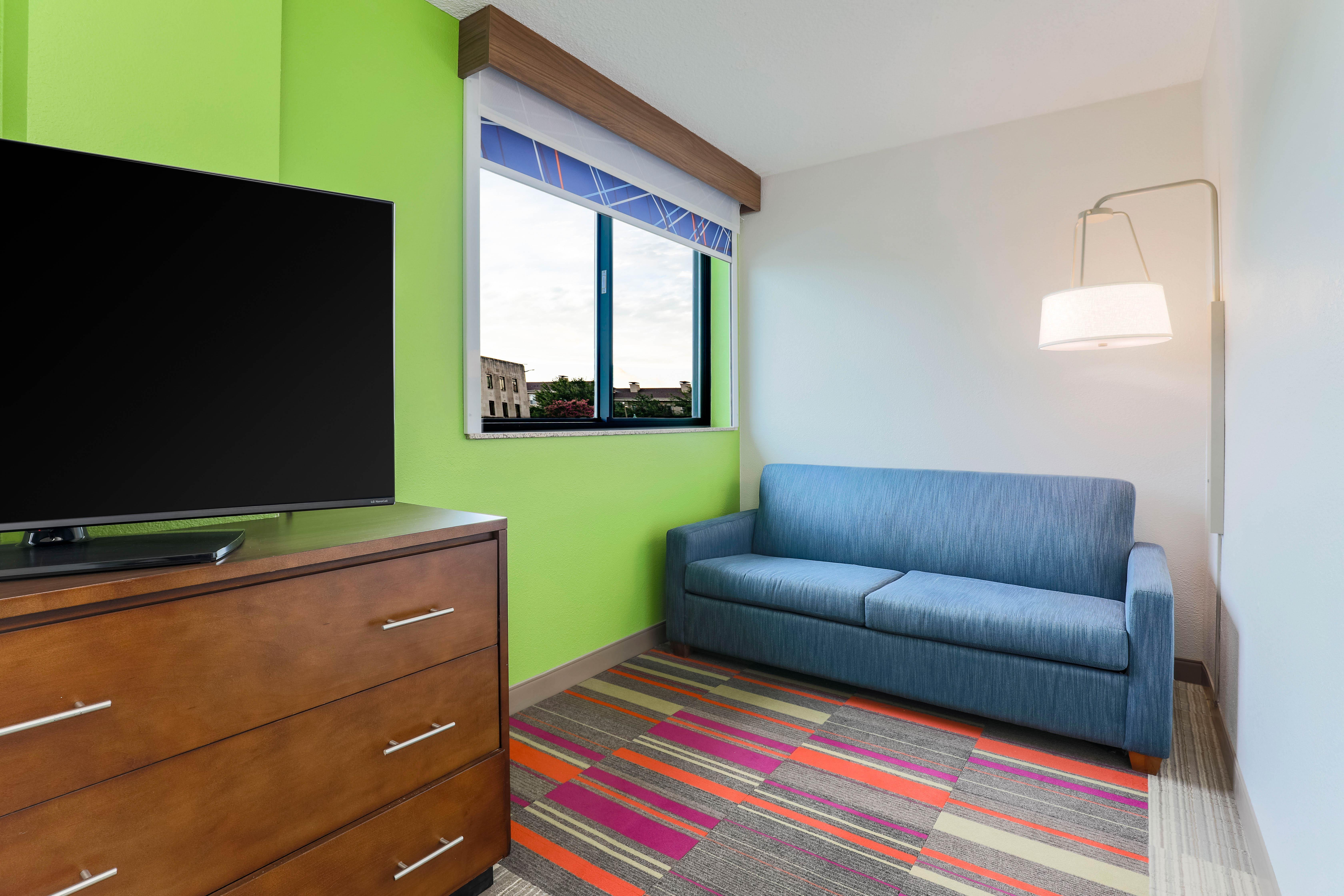 Holiday Inn Express & Suites Fort Worth Downtown By Ihg Exterior photo