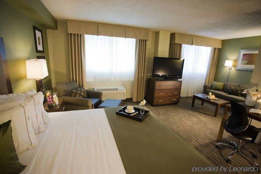 Holiday Inn Express & Suites Fort Worth Downtown By Ihg Exterior photo